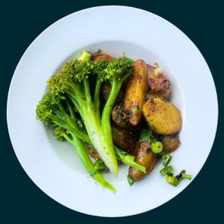 Geröstete Frühkartoffeln mit Miso-Butter & schwarz