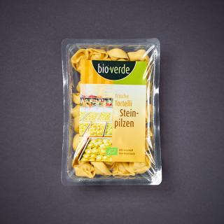 Frische Tortelli mit Steinpilzfüllung