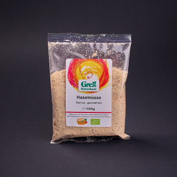 Haselnüsse, gemahlen