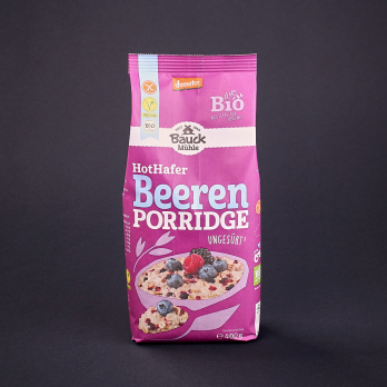 Porridge mit Beeren, glutenfrei