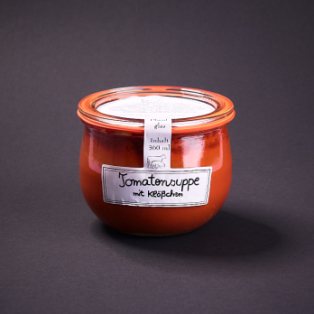 Tomatensuppe mit Klößchen